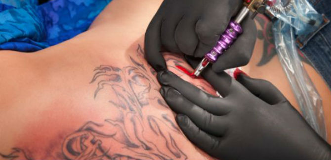 Salud P�blica alerta sobre el uso de agujas para tatuajes