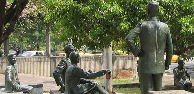 Homenaje a �gueda Pizarro y Carlos Villafa�e, en el Parque de los Poetas