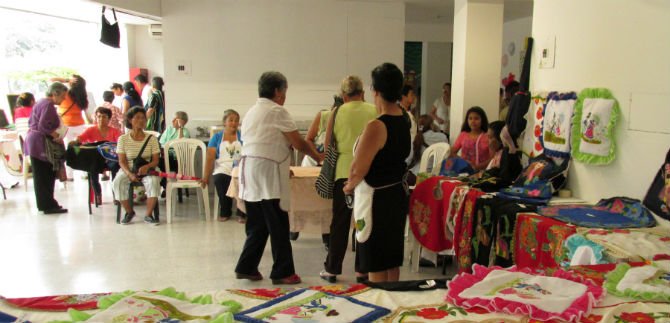 Bienestar Social da atenci�n integral a adultos mayores de la Comuna 18