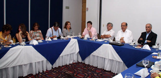 Alcalde y gerentes de ESE compartieron informe de Salud P�blica a concejales