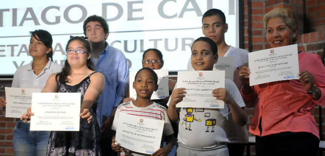 Premian a ganadores del Concurso Nacional de Cuento y Poes�a para poblaci�n con discapacidad