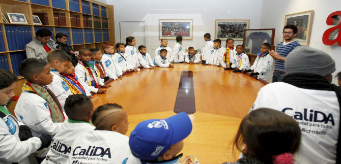 Diario AS de Espa�a registra visita de 30 embajadorcitos de programa de Alcald�a de Cali