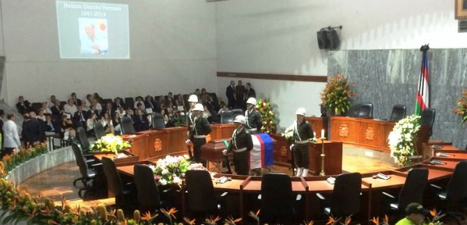 Administraci�n dice adi�s a Nelson Garc�s Vernaza, este mi�rcoles