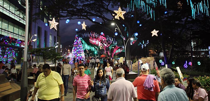 Viva y disfrute el Realismo M�gico del alumbrado este fin de semana