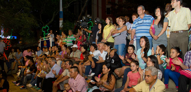 Alcald�a de Cali llega con la Novena de Aguinaldos a la comuna 3