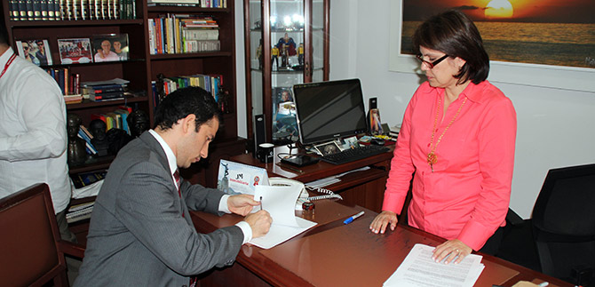 Reyes Kuri asumi� como Alcalde (e) de Cali, hasta el 12 de enero