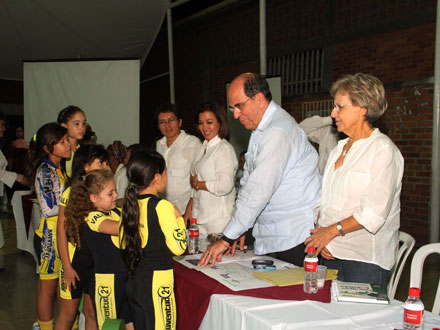 Respuestas r�pidas a peticiones de la Comuna 6