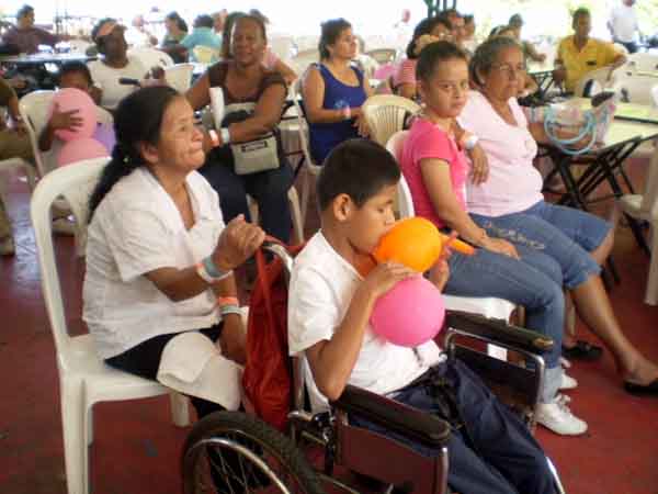El Sena facilita el acceso de personas con discapacidad a sus programas