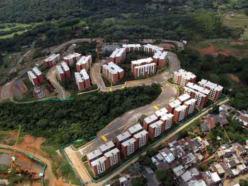 Secretar�a de Vivienda de Cali toma medidas en Altos de Santa Elena