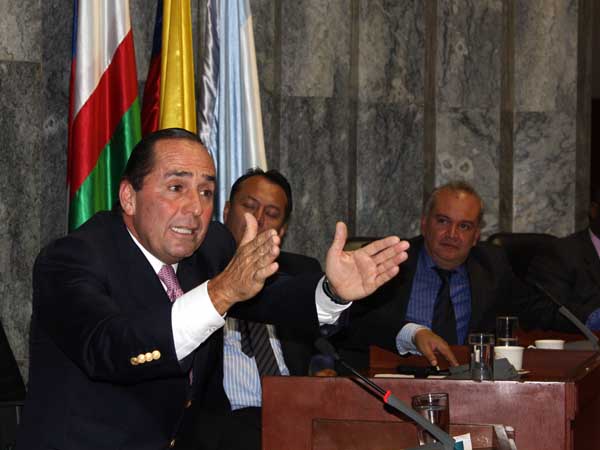 �Trabajar con la Polic�a, beneficia a Cali, pero cada uno en lo suyo�: Secretario de Tr�nsito del Municipio