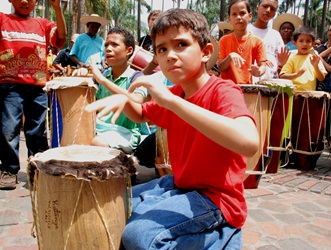 En Cali, las marimbas son para la paz: iniciativa de la Secretar�a de Cultura, dirigida a ni�os y j�venes cale�os