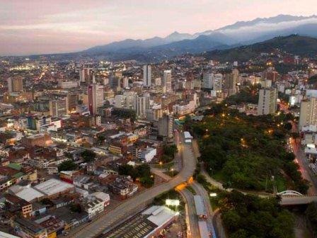 Avanza la revisi�n y el ajuste del POT con la comunidad cale�a
