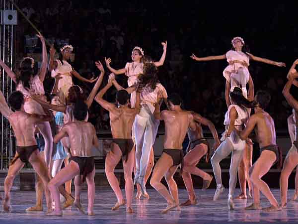 CaliDA un saludo de brazos abiertos al ballet mundial