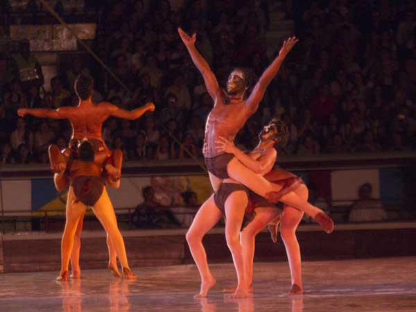 Esta semana, la �Sultana del Valle� baila de puntitas hasta en la calle
