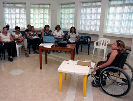 Municipio ejecutar� proyecto dirigido a 720 personas con discapacidad de la Comuna 18
