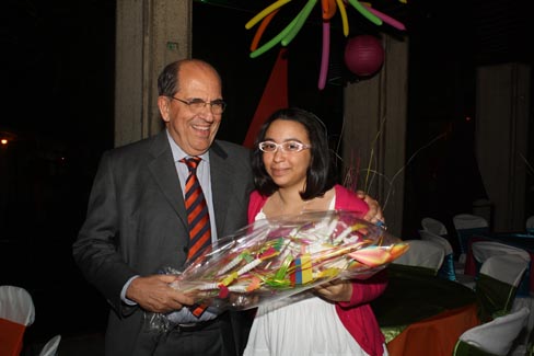 El Alcalde y su ahijada conmemoraron la fiesta m�s dulce en nuestra regi�n