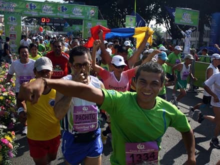 16.800 deportistas recorrieron la Media Marat�n de Cali