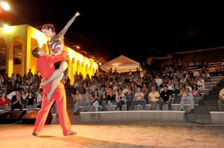 Hoy es Lunes de Teatrino, en La Tertulia
