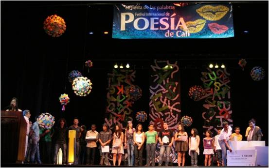 Concurso de poes�a, con apoyo de Mincultura
