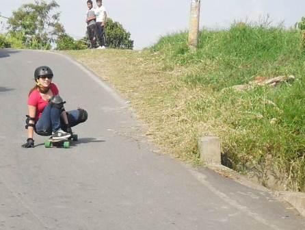 Felidia se prepara para competencia de patinetas y carros de balineras
