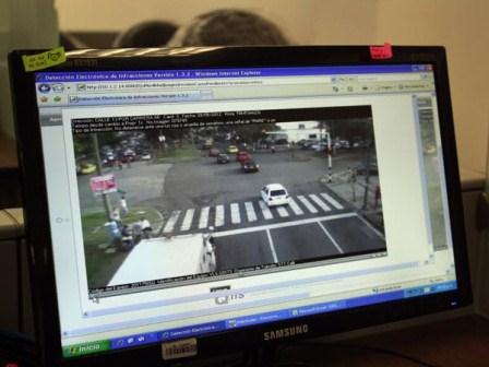 Arrancaron las fotomultas por exceso de velocidad en Cali