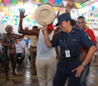 Marimbas y chirim�as en las c�rceles