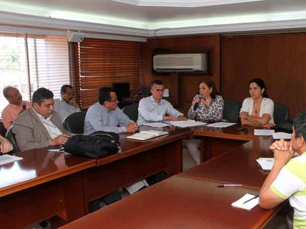 Rueda de prensa sobre la elecci�n de los jueces de paz