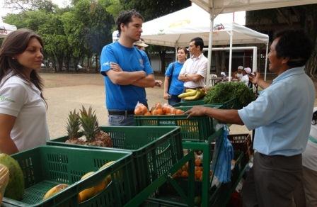 Promueven los mercados campesinos en el sur y en la ladera