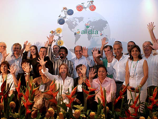 Alianza entre Naciones Unidas, 34 pa�ses, el Gobierno y la Alcald�a