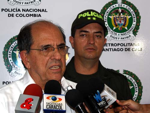 Rueda de prensa al t�rmino del nuevo consejo de seguridad ser� en la Polic�a