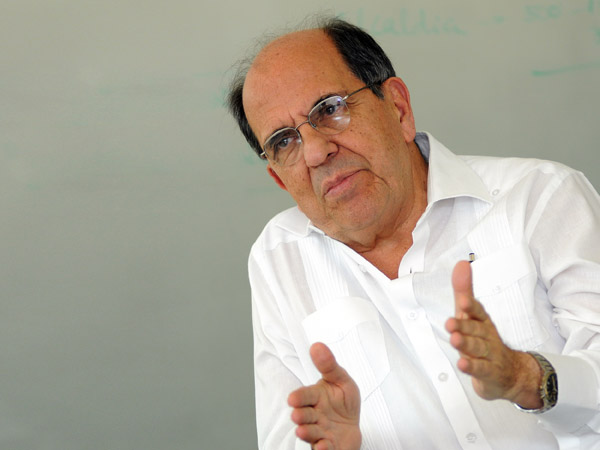 Alcalde de Cali, entre los tres mandatarios del pa�s mejor calificados