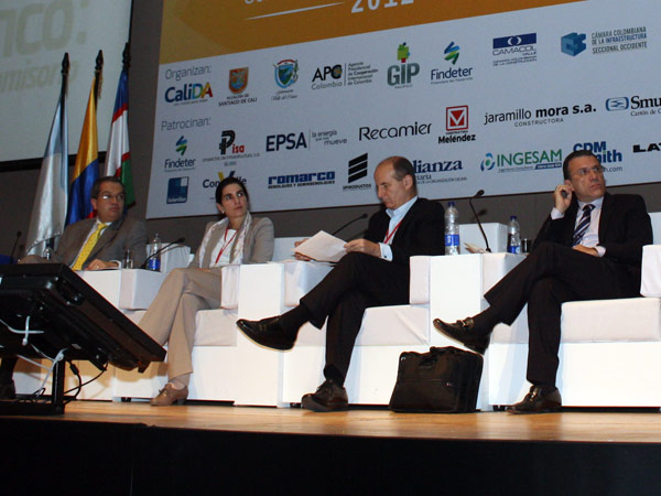 Expresidente de Costa Rica destaca proyectos, como la segunda pista del aeropuerto