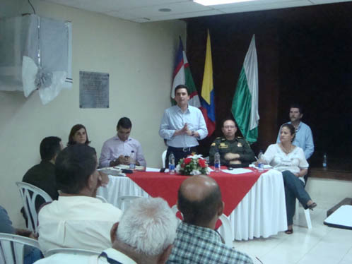 El secretario de Gobierno de Cali anunci� m�s cuadrantes y c�maras para la Comuna 12
