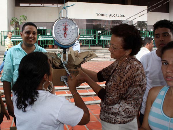 Ju�gale limpio al planeta y entrega material reciclable en el CAM