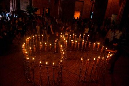65 antorchas iluminaron la celebraci�n por la fundaci�n del IPC