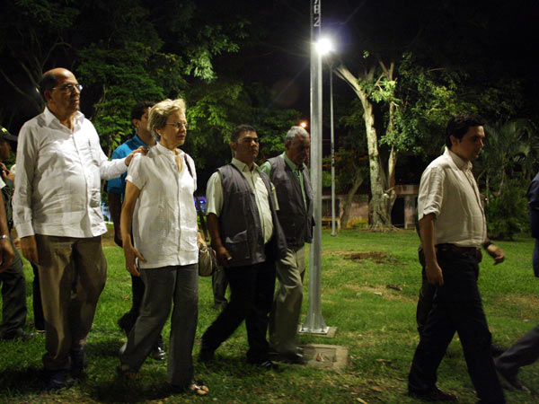 �Cali brilla con luz propia�, en parques del oriente: nueva iluminaci�n y m�s seguridad