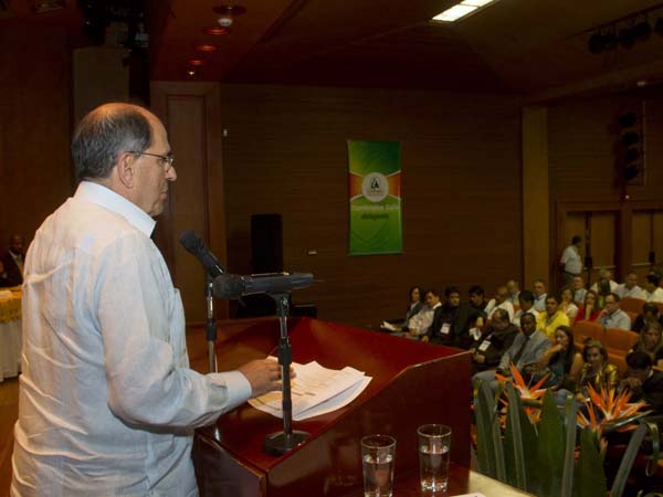 El Alcalde demostr� acciones por el cuidado del medio ambiente a contralores de todo el pa�s