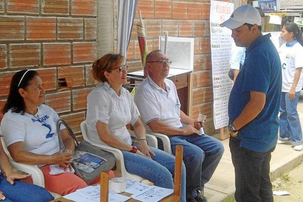 Capacitaci�n a mujeres de las juntas comunales y administradoras locales