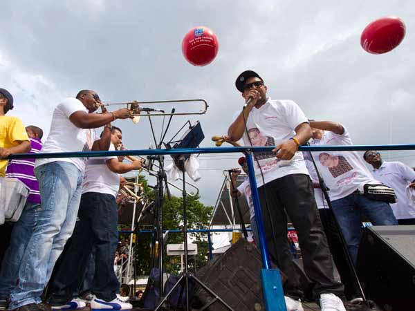 Con �Cali Pachanguero�, derroche de talento de 1.300 bailarines por la A. Suroriental