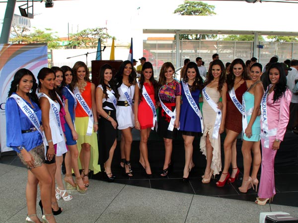 Reinas panamericanas recibieron las llaves de la �Sucursal del cielo�