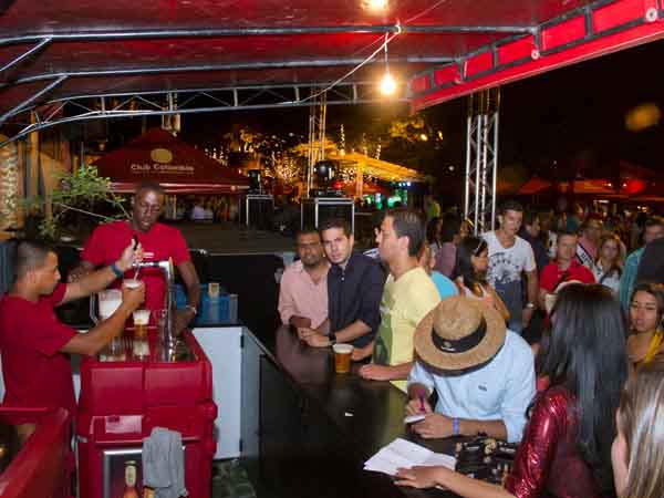 Gratis, servicio de conductor elegido en las tascas de la Feria