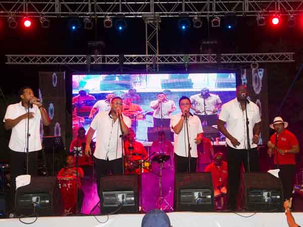 Gran cierre de superconciertos comuneros con Niche y Guayac�n, este s�bado en Mariano Ramos