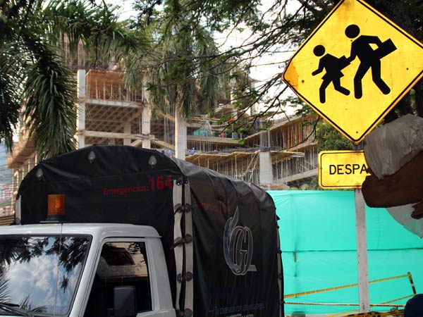 Medidas por colapso de una estructura en un centro asistencial del barrio San Fernando