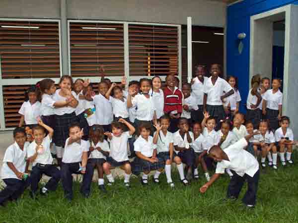 Este domingo, el colegio Isa�as Duarte Cancino recibir� a la comunidad: habr� matr�culas, vacunaciones y actos culturales