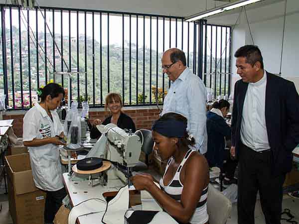 J�venes de La Buitrera acceder�n a formaci�n  en artes y oficios, en nuevo colegio