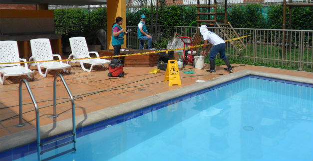 Salud P�blica hace controles al agua potable almacenada en tanques y a la de piscinas