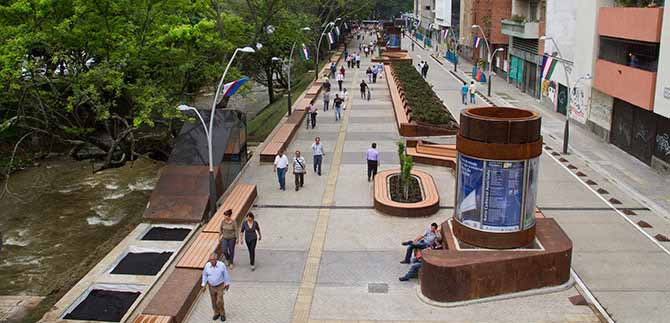 Juegos chinos y colombianos, en el Paseo de la Avenida Colombia, este viernes