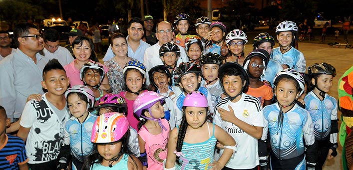 Administraci�n entrega m�s parques y zonas verdes con luz blanca, en la comuna 21