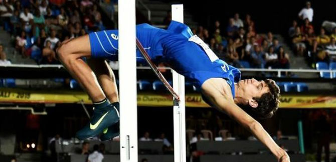 Unos 25 mil cale�os vibraron con una noche atl�tica para el recuerdo