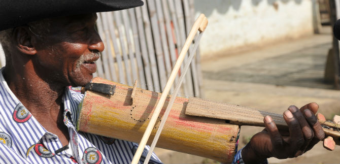 Viol�n caucano, una tradici�n que suena en El Petronio